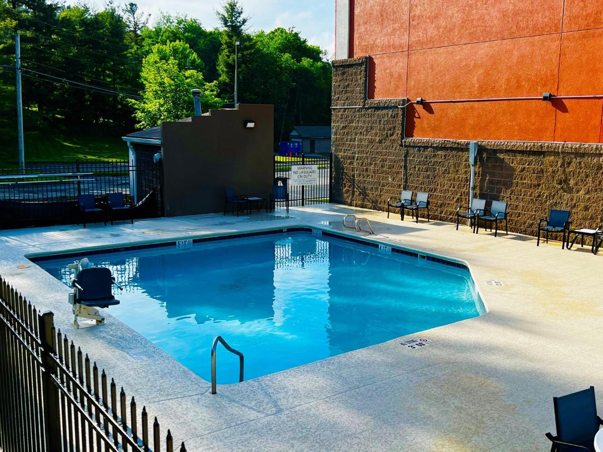 Holiday Inn Express Blowing Rock South By Ihg Bagian luar foto